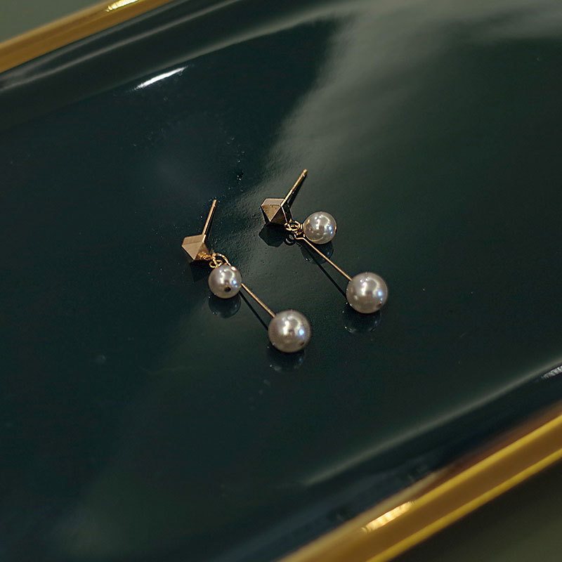 2023 S925 Sterling Silver Pearl Kolczyki Damskie Temperament Trend Style